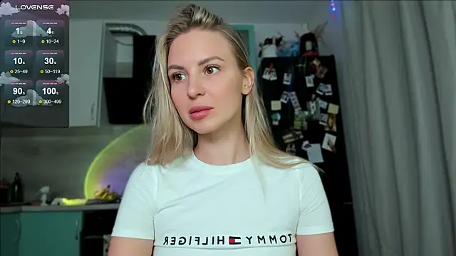 Snapshot of Sp1cyme chatting on December 15, 3:53 pm Sp1cyme online show from December 15, 3:53 pm