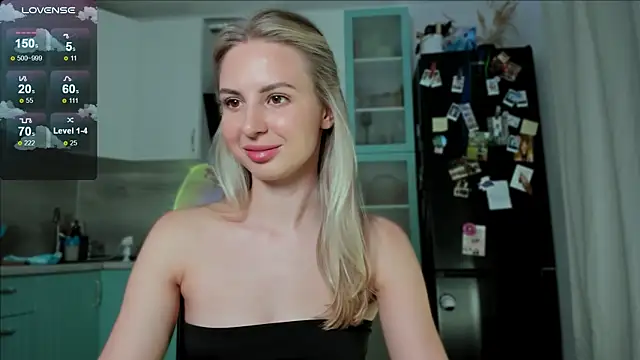 Snapshot of Sp1cyme chatting on December 16, 4:27 pm Sp1cyme online show from December 16, 4:27 pm