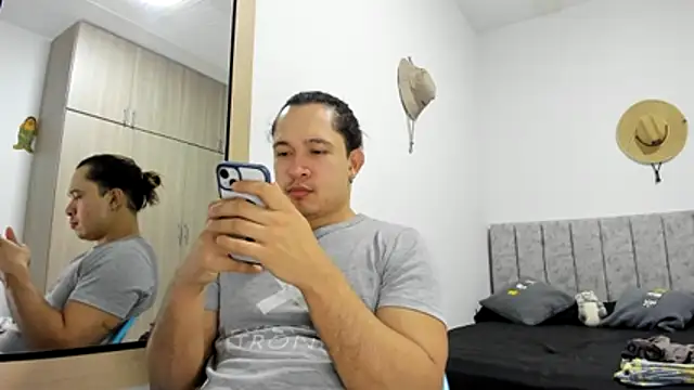 Valerioe online show from March 13, 2:23 pm