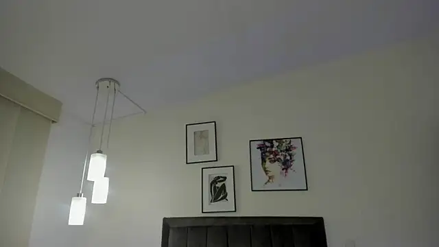Snapshot of helen_mooree chatting on June 20, 12:52 pm helen mooree online show from June 20, 12:52 pm