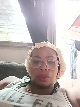Snapshot of Melanie_candy_ chatting on April 11, 9:19 pm Melanie candy online show from April 11, 9:19 pm