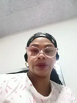 Snapshot of Melanie_candy_ chatting on April 15, 6:04 pm Melanie candy online show from April 15, 6:04 pm