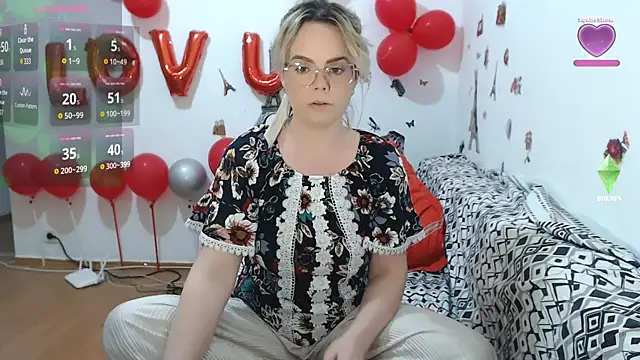 hotmilf4uxxx online show from March 19, 9:35 am