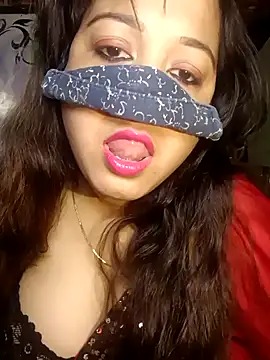 albelasummi702 online show from April 16, 11:51 pm