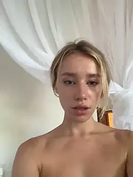 Snapshot of SSSATIVA_model chatting on December 20, 6:40 am SSSATIVA model online show from December 20, 6:40 am