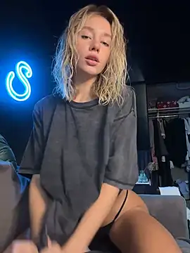 Snapshot of SSSATIVA_model chatting on February 21, 11:10 pm SSSATIVA model online show from February 21, 11:10 pm