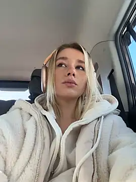 Snapshot of SSSATIVA_model chatting on February 26, 1:32 am SSSATIVA model online show from February 26, 1:32 am