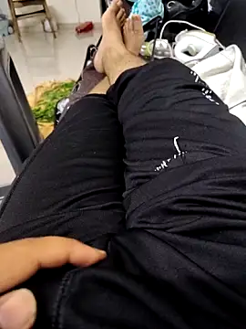 SplitPrestige19 online show from March 31, 5:02 pm