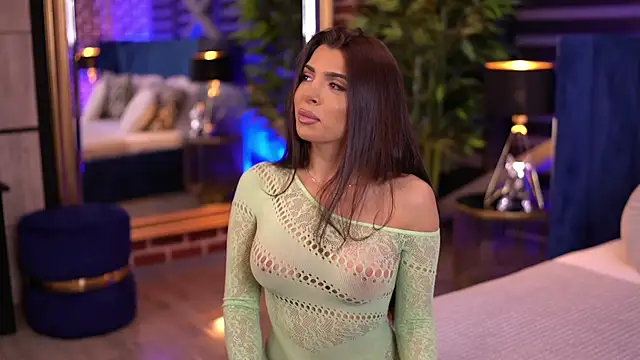 NicoleCellini online show from January 8, 7:03 pm