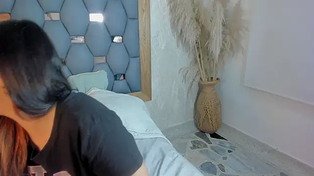 yayi derek online show from October 11, 11:42 am