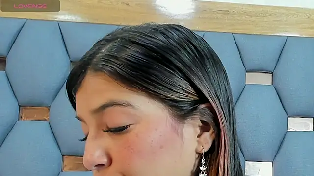 yayi derek online show from December 20, 11:28 am