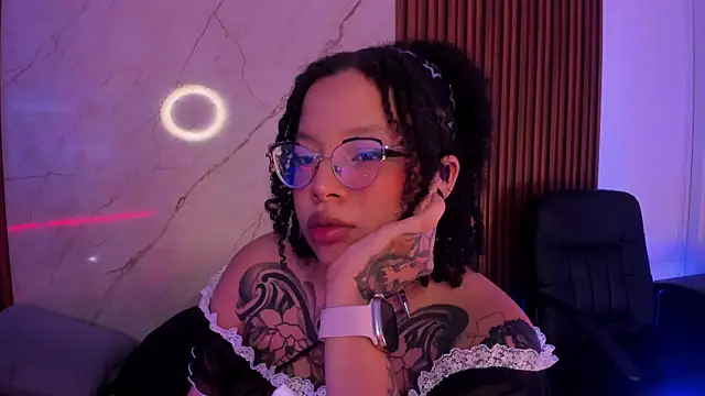 Emiilycollins online show from November 11, 12:21 am