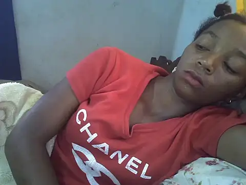 ElianeHot online show from February 27, 3:39 am