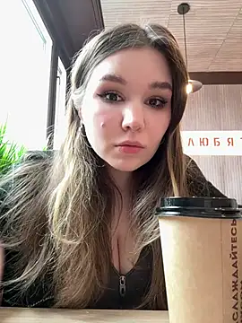 Snapshot of PumaShyXD chatting on March 3, 10:43 am PumaShyXD online show from March 3, 10:43 am