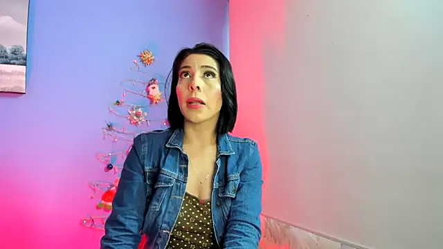 AdelleLennox cg online show from December 27, 11:39 am