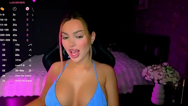 babyleilaa online show from March 17, 9:51 pm