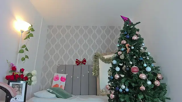 Adria ross online show from December 28, 4:41 pm