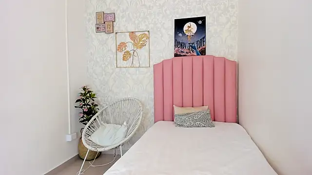 Adria ross online show from November 21, 2:05 pm