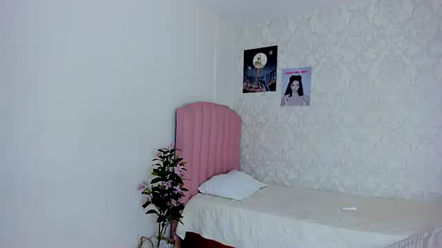 Adria ross online show from January 17, 1:16 pm