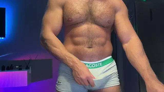 KarlosRichi online show from November 13, 4:28 pm