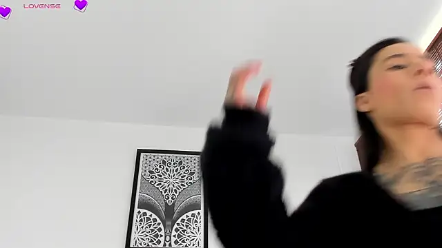 VeronicaTonu online show from February 2, 6:28 pm