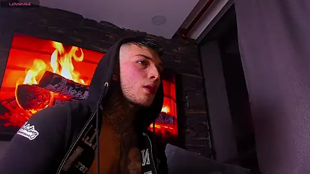 Snapshot of angeel_d035 chatting on September 19, 4:47 am angeel d035 online show from September 19, 4:47 am