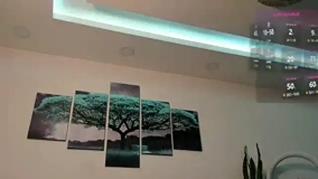 Snapshot of angeel_d035 chatting on October 31, 4:35 am angeel d035 online show from October 31, 4:35 am