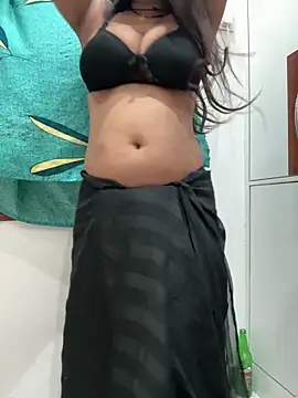 Snapshot of AASHI66 chatting on October 23, 6:39 pm AASHI66 online show from October 23, 6:39 pm