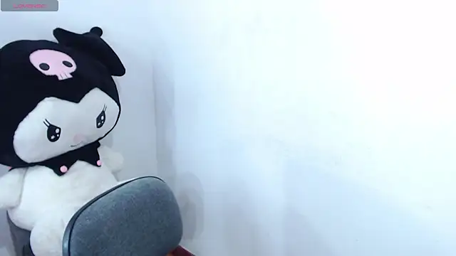 majabloom  online show from April 7, 10:31 pm