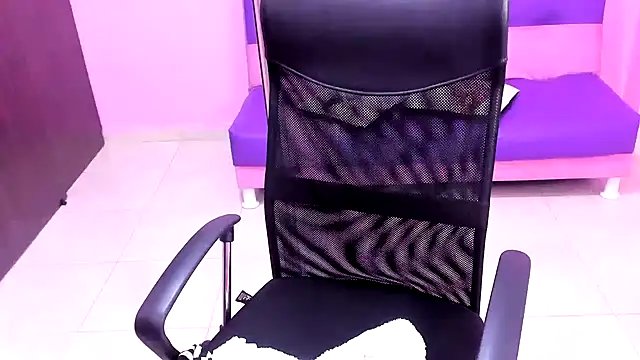 mature dirty squirt online show from January 9, 12:19 pm