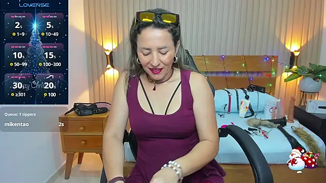 luciana ballesteros  online show from December 26, 12:38 pm