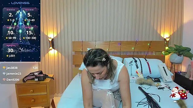 luciana ballesteros  online show from December 29, 3:46 pm