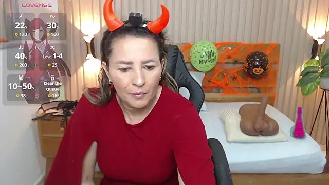 Snapshot of luciana_ballesteros_ chatting on October 31, 12:39 pm luciana ballesteros online show from October 31, 12:39 pm