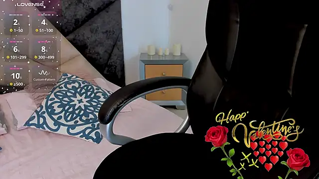 Snapshot of FaloonRoussel chatting on February 14, 6:26 pm FaloonRoussel online show from February 14, 6:26 pm