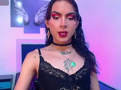 Snapshot of lilithnyx333 chatting on February 1, 6:39 pm lilithnyx333 online show from February 1, 6:39 pm