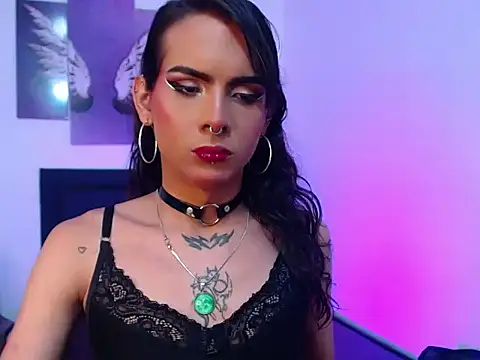 Snapshot of lilithnyx333 chatting on February 27, 6:02 am lilithnyx333 online show from February 27, 6:02 am