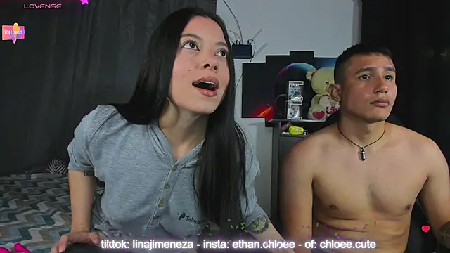 Snapshot of ethan_chloeee chatting on January 25, 4:56 am ethan chloeee online show from January 25, 4:56 am