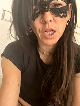 EmySkinny85 online show from January 6, 7:45 am