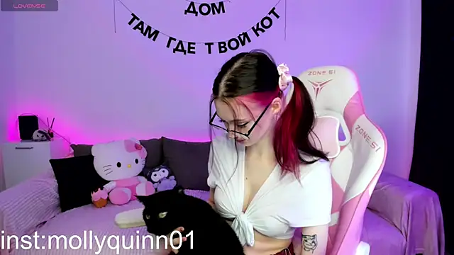 lilMollyStuart online show from December 16, 3:00 pm