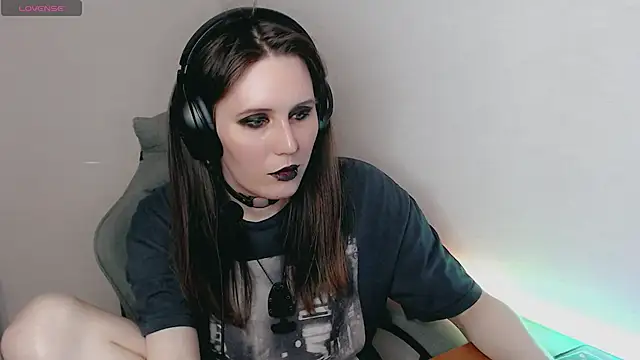 Snapshot of tracy_cooper chatting on January 19, 5:37 am tracy cooper online show from January 19, 5:37 am