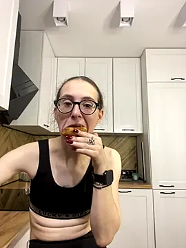 MartiniiSelenna online show from October 6, 5:49 am