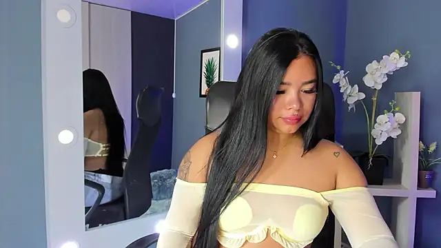 MarianaGarciaa   online show from February 28, 7:15 pm