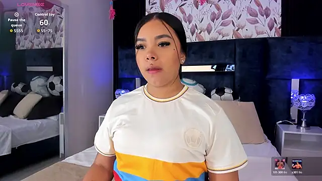 MarianaGarciaa   online show from June 27, 6:24 pm