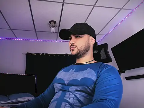 Snapshot of Sebas-hott chatting on February 2, 9:13 pm Sebas-hott online show from February 2, 9:13 pm