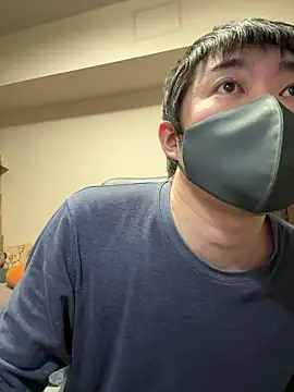 Snapshot of kentyken chatting on November 10, 1:32 pm kentyken online show from November 10, 1:32 pm