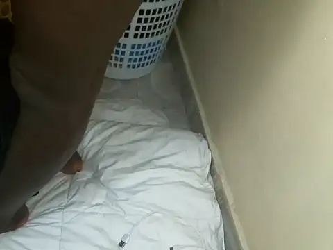 Snapshot of centzSexy chatting on December 18, 6:14 pm centzSexy online show from December 18, 6:14 pm