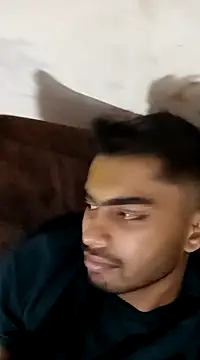 Snapshot of aditya2004_ chatting on December 7, 4:14 pm aditya2004 online show from December 7, 4:14 pm