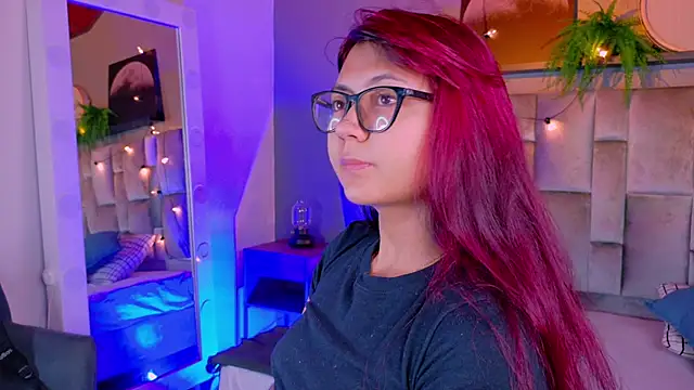 Snapshot of alaia-rogers chatting on October 13, 11:43 am alaia-rogers online show from October 13, 11:43 am