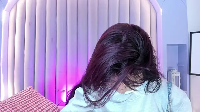 Snapshot of alaia-rogers chatting on November 6, 11:55 am alaia-rogers online show from November 6, 11:55 am