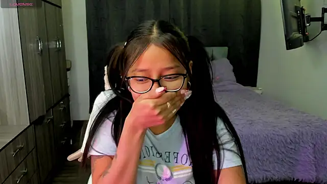 isa bellaa0 online show from December 6, 5:20 am